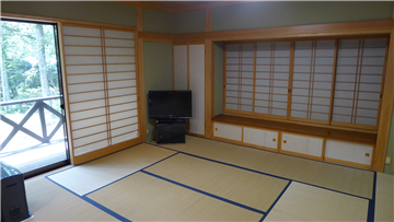 和室（入口より撮影）