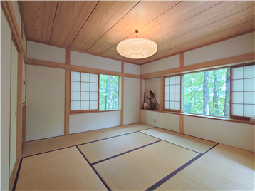 和室1を居室入口より撮影