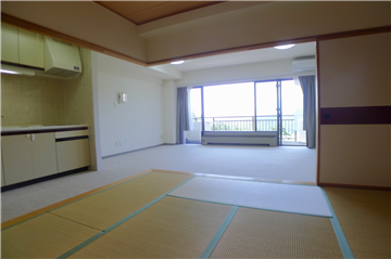 和室よりLDKを撮影（南東方向を撮影）
