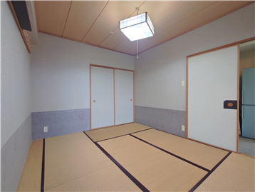 和室を西角より撮影