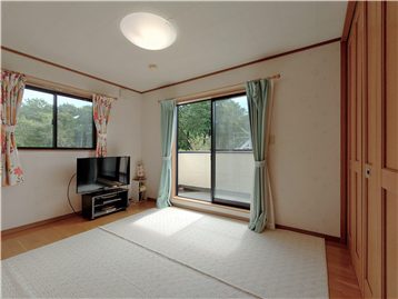 洋室3を居室入口より撮影