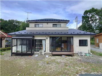 建物外観を南側より撮影