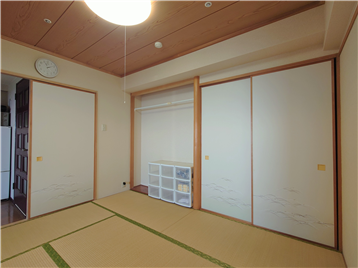 和室を東角より撮影