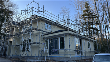 建物外観/建物建築中(南東から撮影)