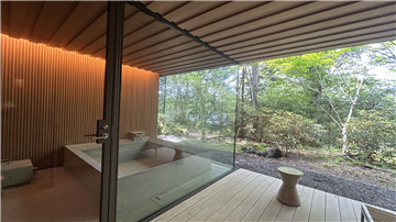 母屋地下1階浴室付けテラス／北西方向を撮影