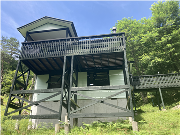 建物外観（南東方向から撮影）