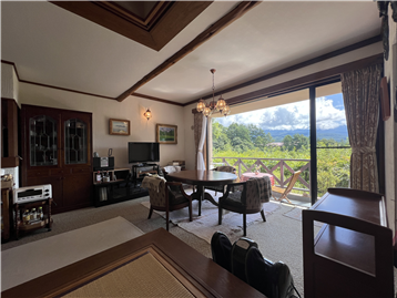 LDK / 和室側から撮影