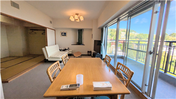 リビングダイニング／南側から撮影