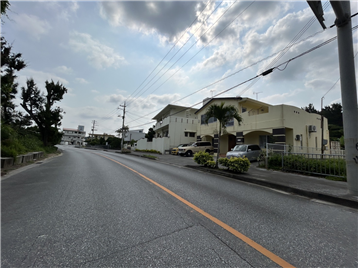 前面道路／東方向を撮影