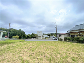 敷地／西方向から撮影