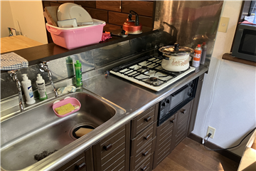 キッチン／１階