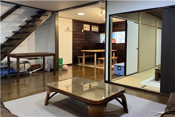 リビング／１階（東方向を撮影）