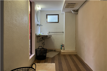 洗面室／地下１階