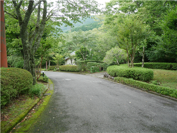 南東側接道