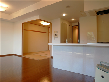 LDKから和室方向を撮影