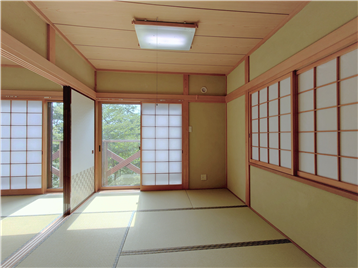 和室1を居室入口より撮影