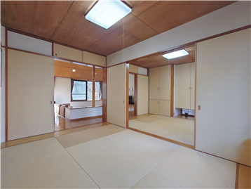 和室1の東側角よりLD方向