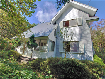 建物外観を南東側より