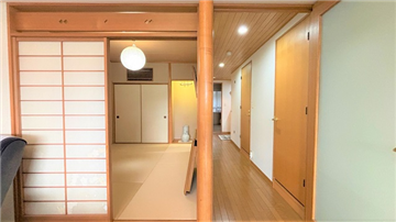 和室と廊下（LDKから撮影）