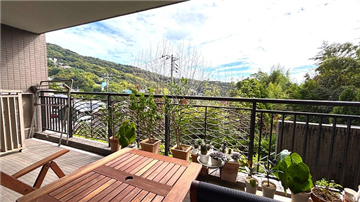 バルコニー（東方面を撮影）