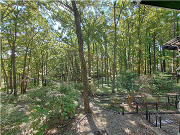 玄関ポーチより南東方向の眺望