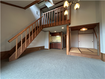 ＬＤＫ/入口方向を撮影（リフォーム・補修等前）