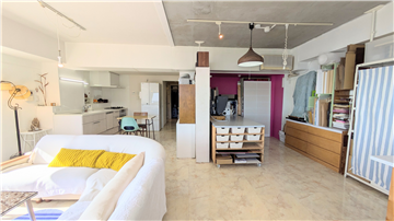 約２９．７畳のＬＤＫ／キッチン方向を撮影