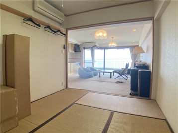 和室1とLDK(和室押入側から撮影)