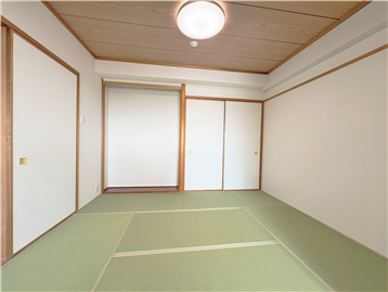 和室をLDKより撮影