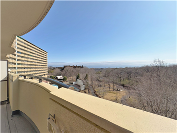 バルコニーより東方向の眺望