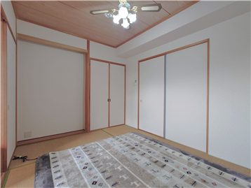 和室を南角より