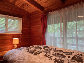 洋室（入口より撮影）