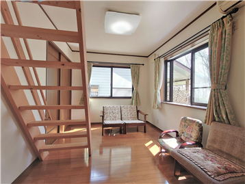 洋室をDK側より