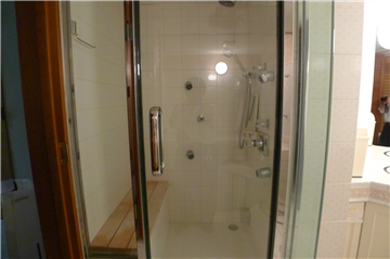 シャワーブース