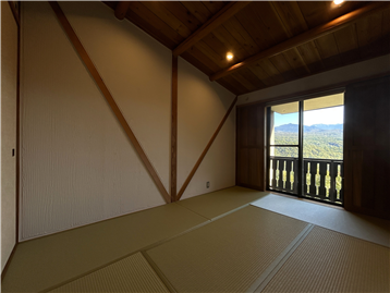 バルコニーと繋がる和室