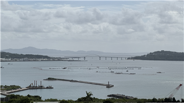 瀬底島を望むオーシャンビュー眺望(南東側)