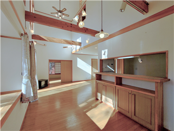 LDKの東側角より和室方向