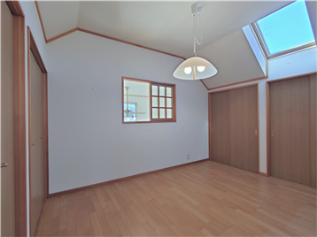 収納豊かな洋室2