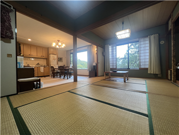 LDKと和室二部屋は隣接しています