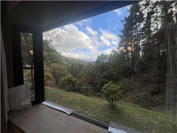 LDK開口部からの眺望(南東方向を撮影)