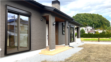 建物外観/北東方向を撮影