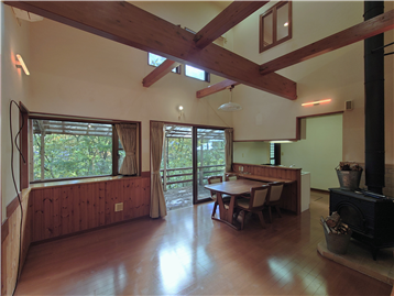 LDの東角よりキッチン方向