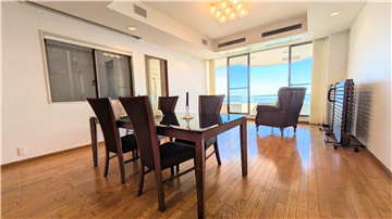 リビングダイニング/キッチン側から撮影