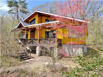 建物外観を東側より
