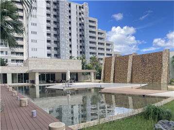 ウォーターテラス(中庭)