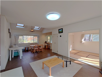 LDKの西角より和室1方向