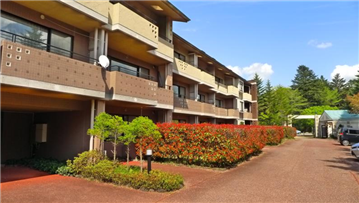 建物外観（南西側から撮影）