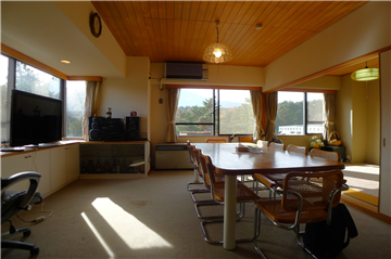 リビングダイニング(南西方向を撮影)