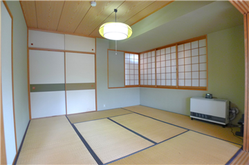 和室2(東方向を撮影)