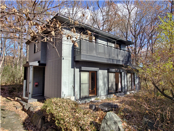 建物外観を南西側より